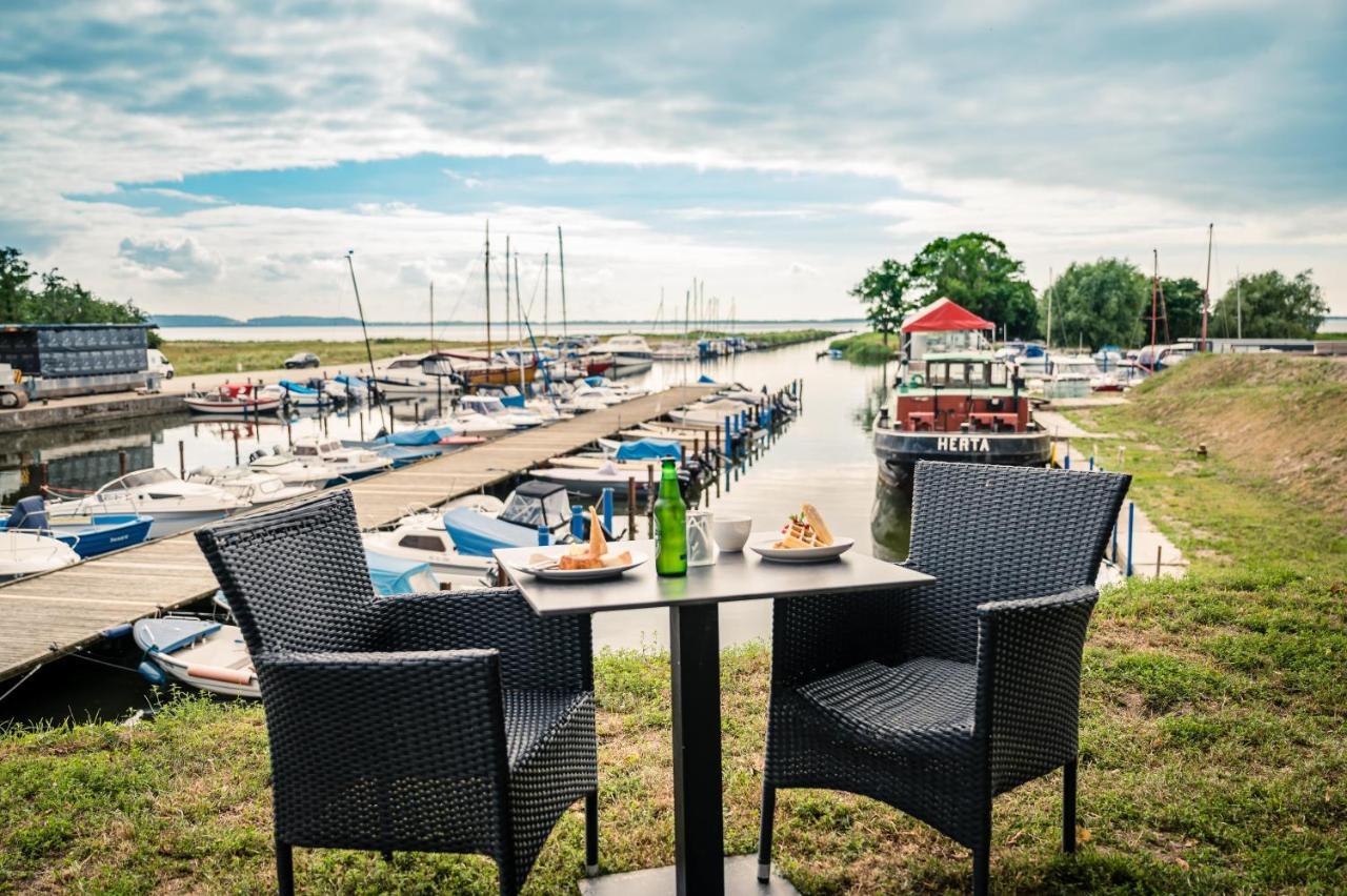Marina Martinshafen Hotel Sassnitz Eksteriør billede